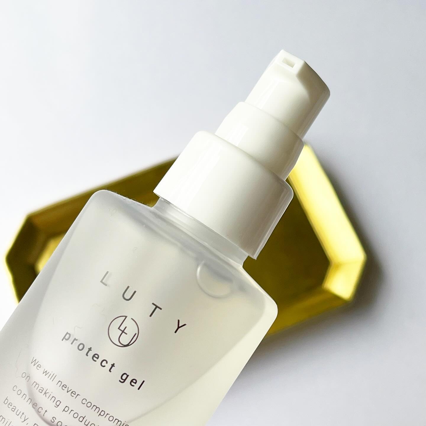 ルーティー プロテクトジェル/LUTY/アウトバストリートメントを使ったクチコミ（2枚目）