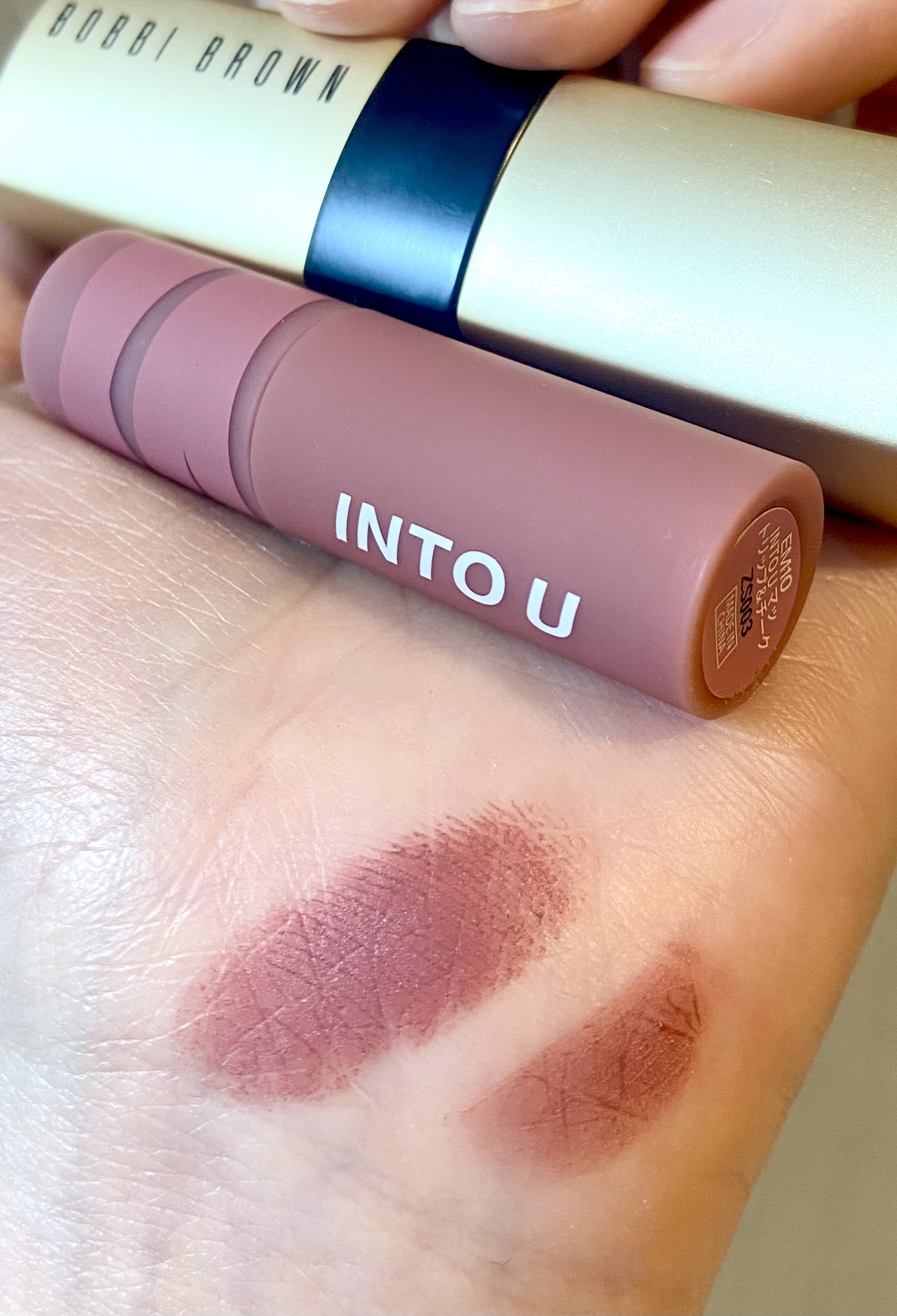 リュクス マット リップ カラー 04 トーニーピンク/BOBBI BROWN/口紅を使ったクチコミ（1枚目）