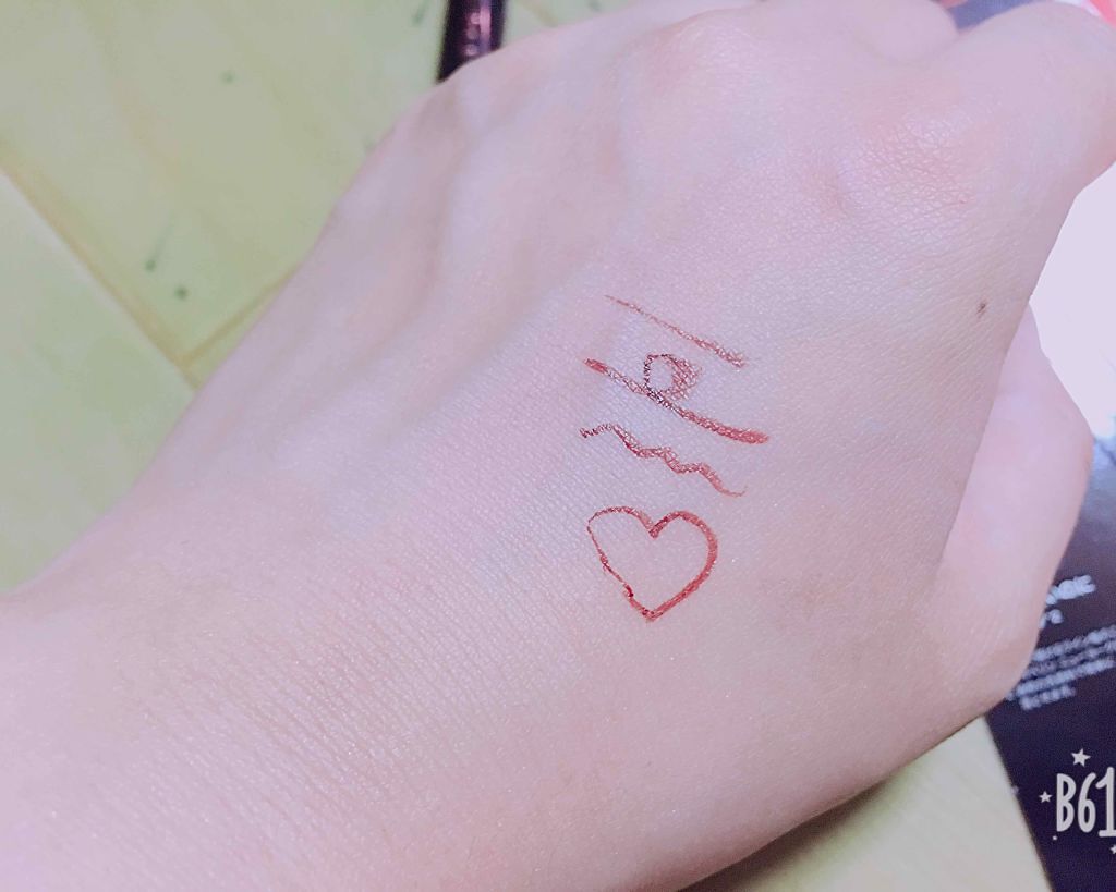 ハイパーシャープ ライナー R/MAYBELLINE NEW YORK/リキッドアイライナーを使ったクチコミ(2枚目)