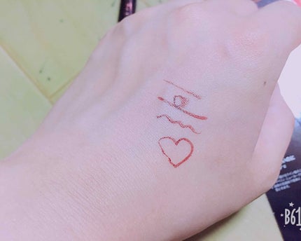 ハイパーシャープ ライナー R/MAYBELLINE NEW YORK/リキッドアイライナーを使ったクチコミ(2枚目)