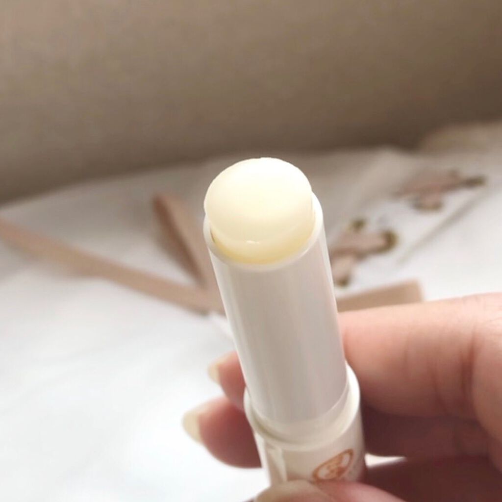 プレミアムメルティリップ 花咲く蜂蜜の香り/メンソレータム/リップクリームを使ったクチコミ（3枚目）