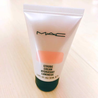 MACのストロボクリーム！

小さい方がコスパいいと噂の
miniMACでお試しに買ってみた🙆‍♀️

ツヤ感は確かに出る気がするけど
これじゃなくても感？笑

日焼け止め効果なしが－★
ほかのベースメ