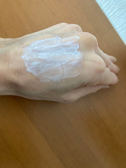 光プロテクション/エクイタンス/日焼け止めクリームを使ったクチコミ(4枚目)