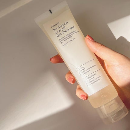 プロダーマ弱酸性ジェルクレンザー/DERCENT/洗顔フォームを使ったクチコミ(2枚目)