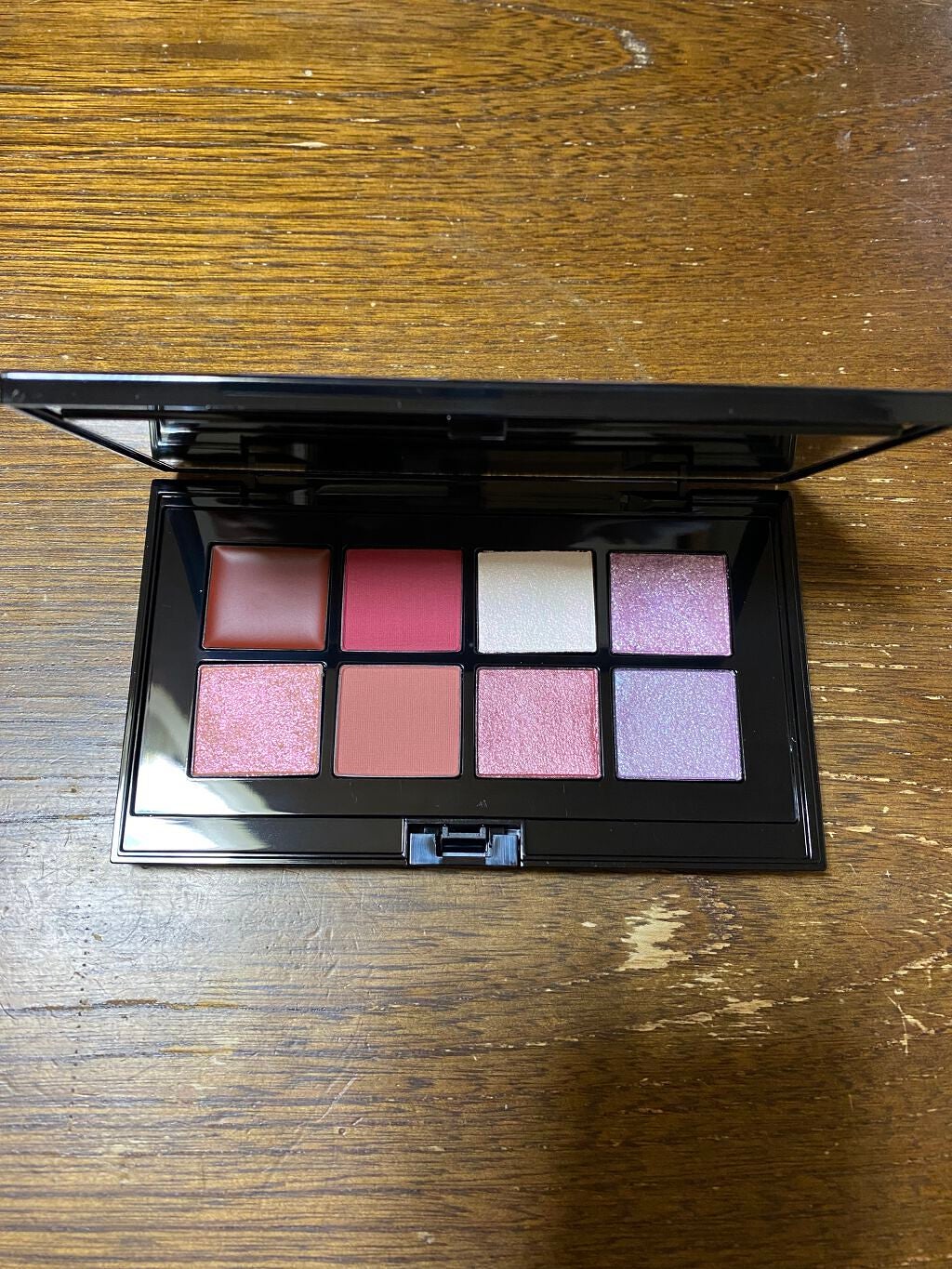 コンパクトアディクション “エターナル イン ピンク”/ADDICTION/アイシャドウパレットを使ったクチコミ(3枚目)
