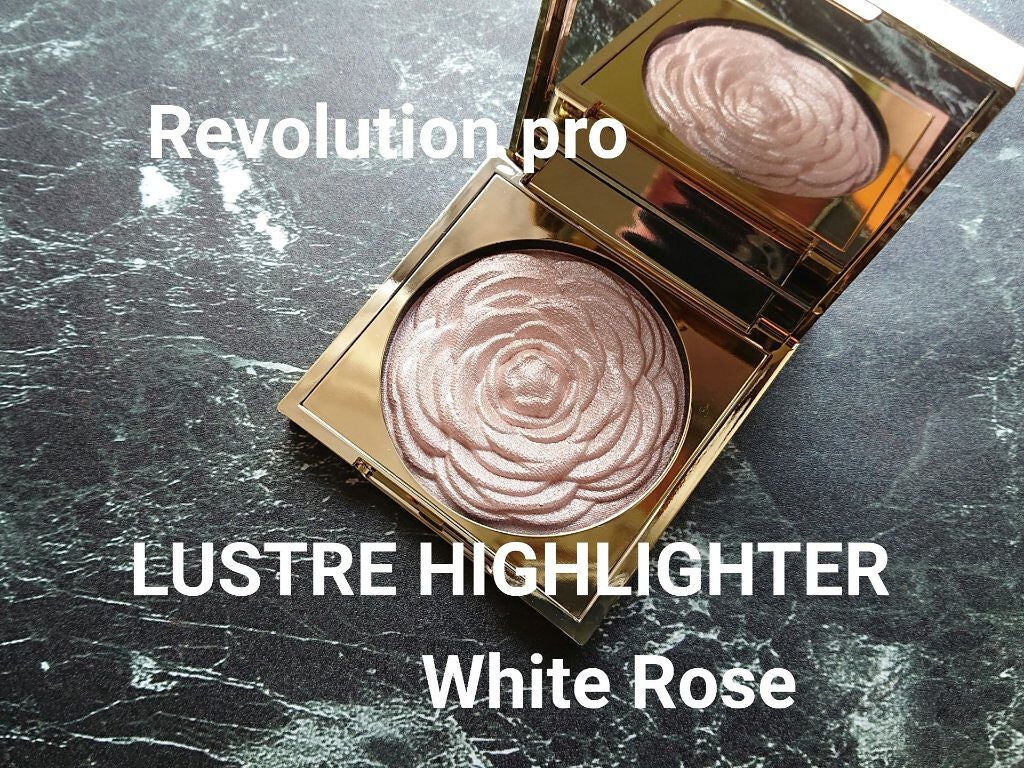 LUSTRE HIGHLIGHTER/REVOLUTION PRO/パウダーハイライトを使ったクチコミ(1枚目)
