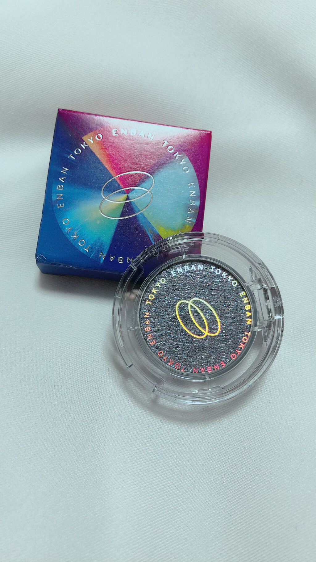 マルチグリッターカラー/ENBAN TOKYO/単色アイシャドウを使ったクチコミ(2枚目)