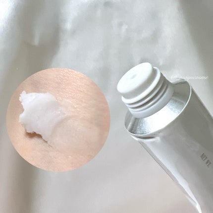 ソリッド パフューム ホワイトアプリコット/LUAFEE/練り香水を使ったクチコミ(2枚目)