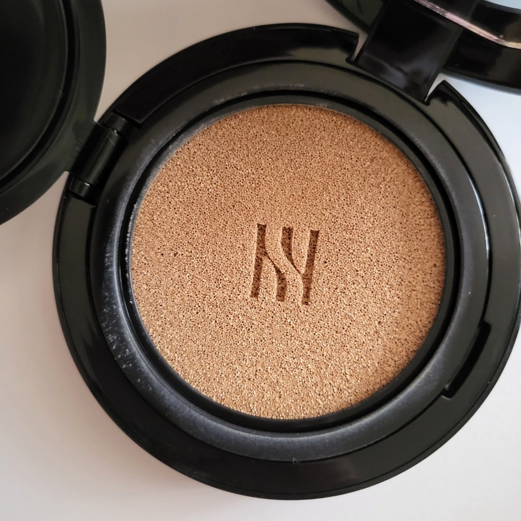 ブラック クッション/HERA/クッションファンデーションを使ったクチコミ（2枚目）