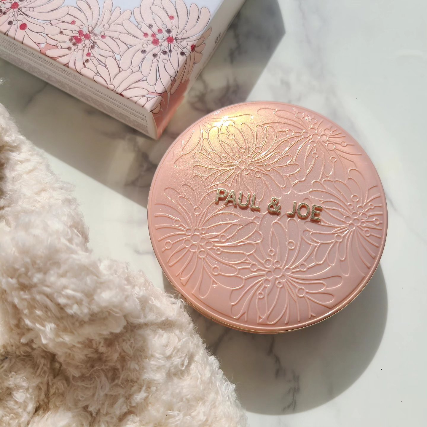 シースルー ヴェール コンパクト/PAUL & JOE BEAUTE/ファンデーションを使ったクチコミ（1枚目）