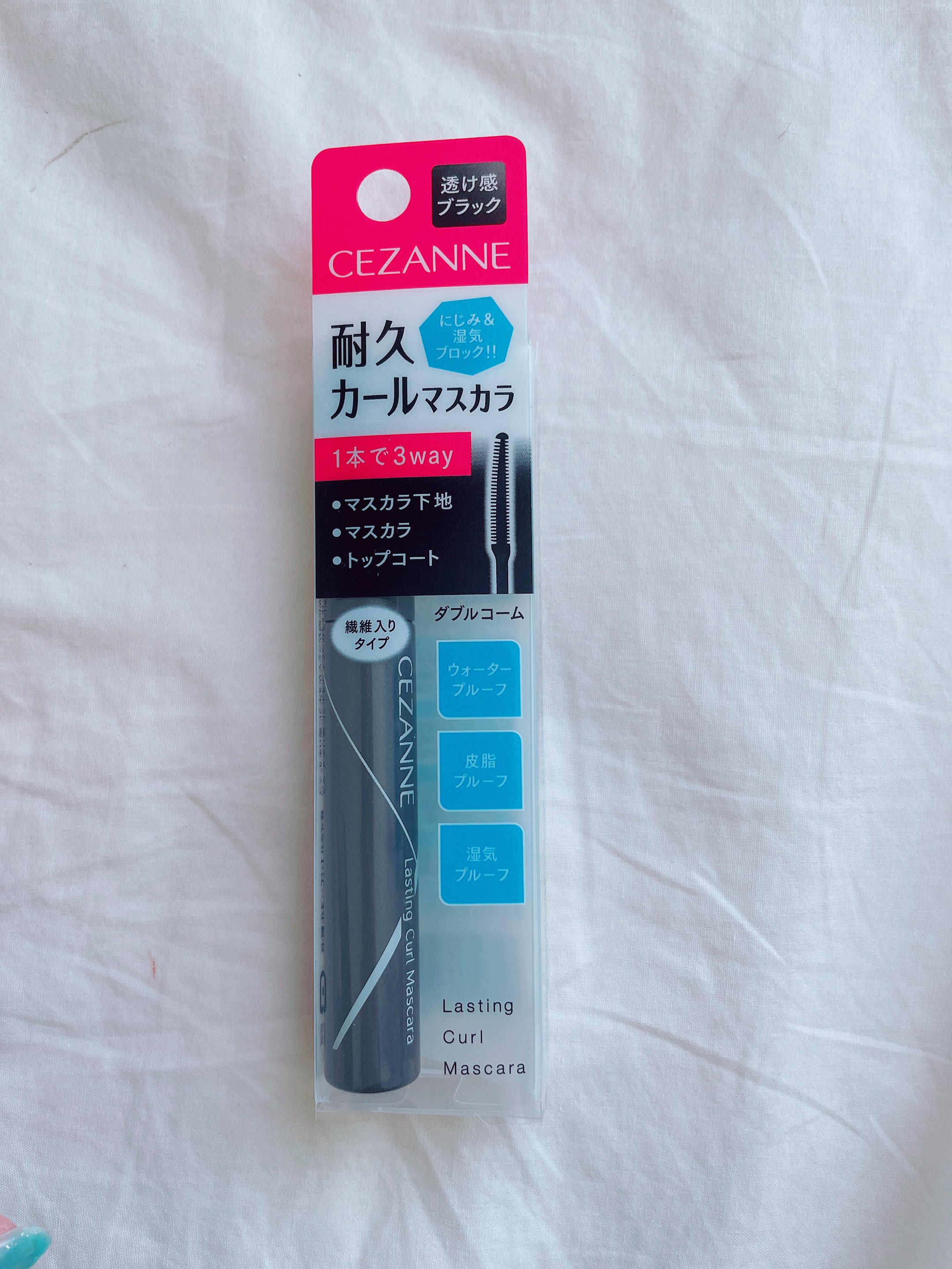  ⭐️購入品⭐️
CEZANNE 耐久カールマスカラ
透け感ブラック

口コミも良く、気になっていたので、購入ました！！

1本で3way
・マスカラ下地
・マスカラ
・トップコート

繊維入りタイプ
ウォータープルーフ
皮脂プルーフ
湿気