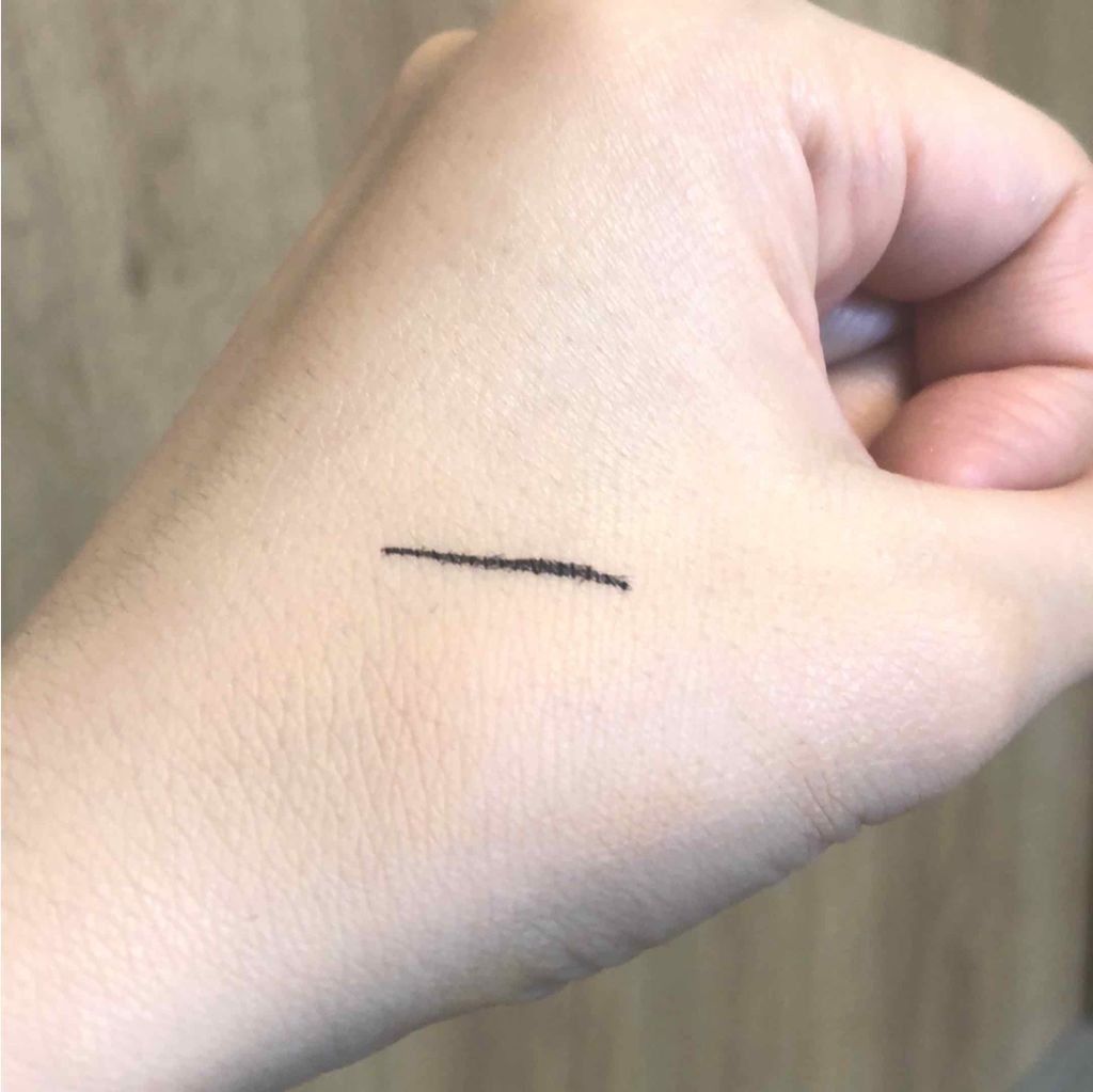 スキニーリッチライナー/excel/リキッドアイライナーを使ったクチコミ（1枚目）