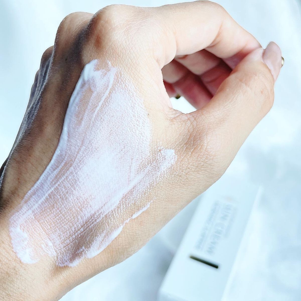 オールインワンエッセンシャルサンクリーム/MORNING SURPRISE/日焼け止めクリームを使ったクチコミ(6枚目)