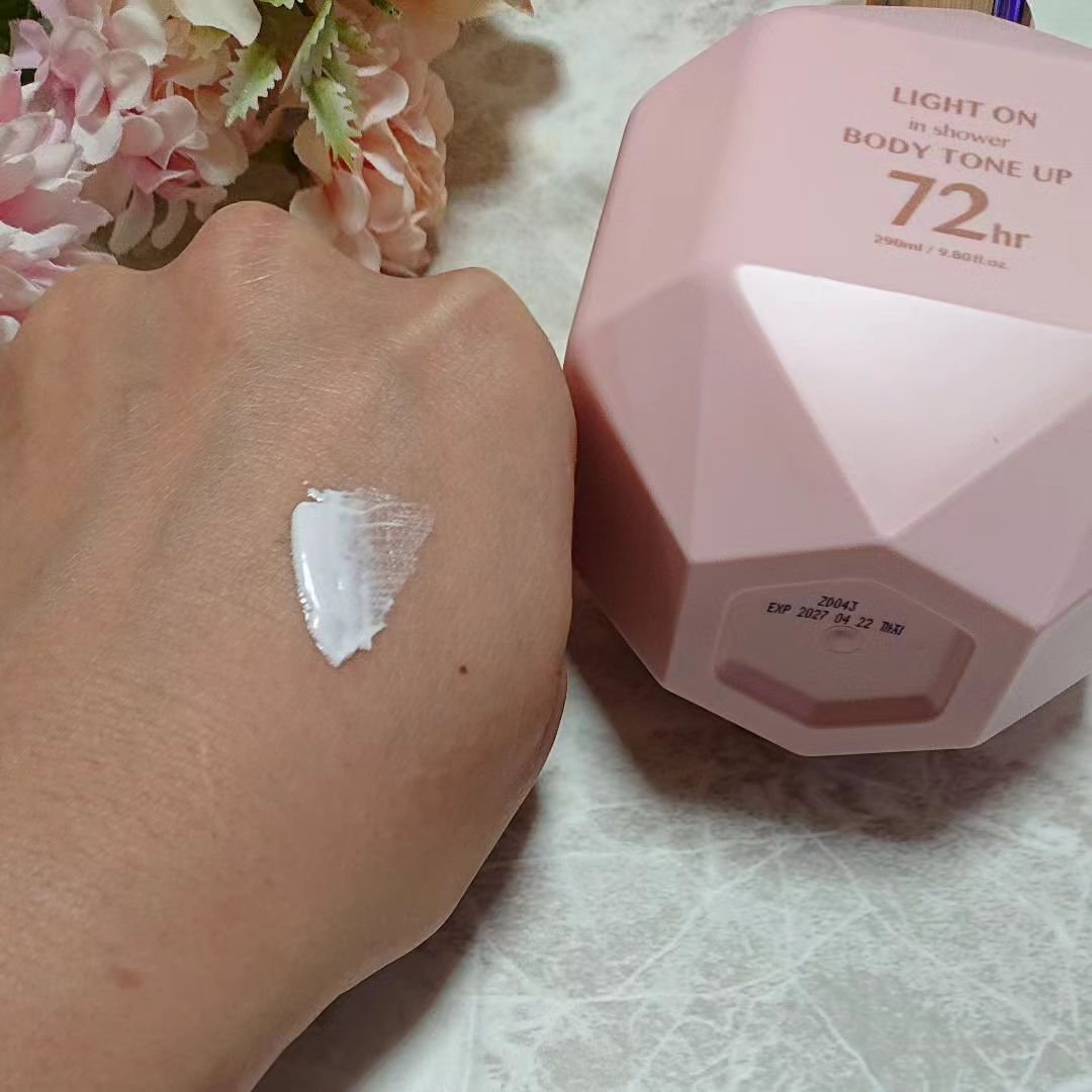 ライトオンインシャワー ボディトーンアップ/BOM/ボディソープを使ったクチコミ（3枚目）