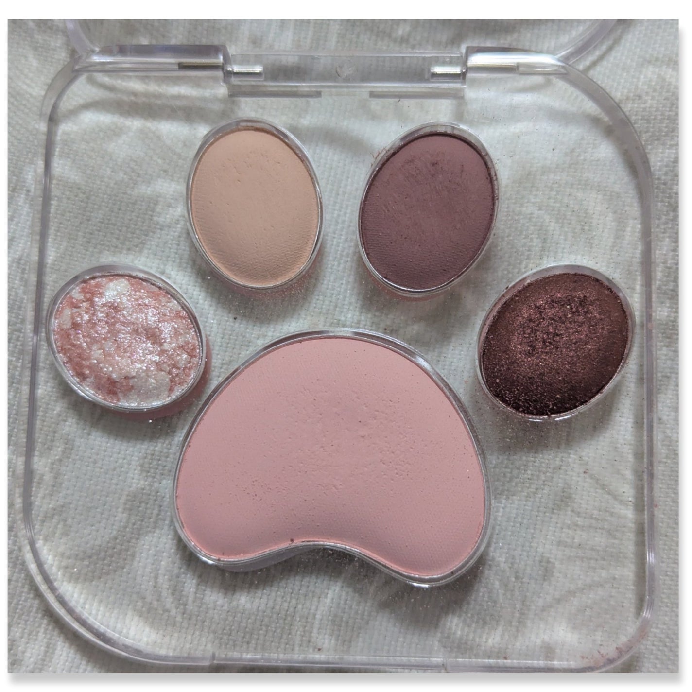 ミャオパウズアイシャドウパレット/MilleFée/アイシャドウパレットを使ったクチコミ(3枚目)