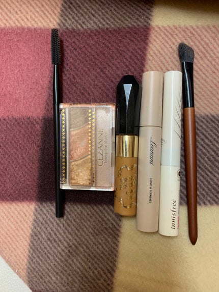 ルックアット マイアイジュエル/ETUDE/単色アイシャドウを使ったクチコミ(3枚目)