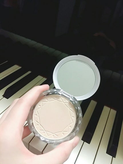 UVクリアフェイスパウダー/CEZANNE/プレストパウダーを使ったクチコミ(3枚目)