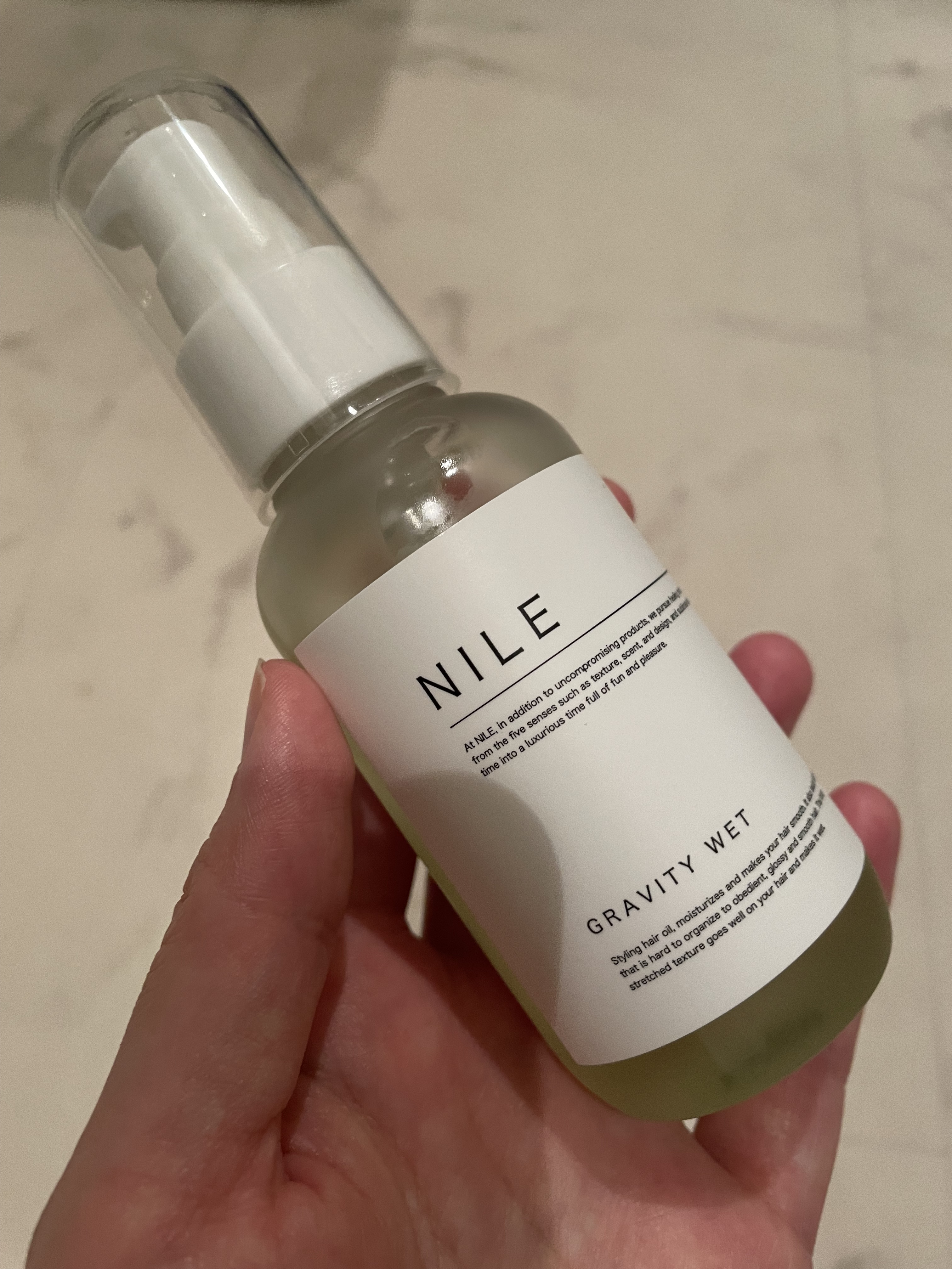 スタイリングオイル ヘアオイル 濡れ髪ウェット グラビティウェット  アップルフラワー/NILE/ヘアオイルを使ったクチコミ（1枚目）