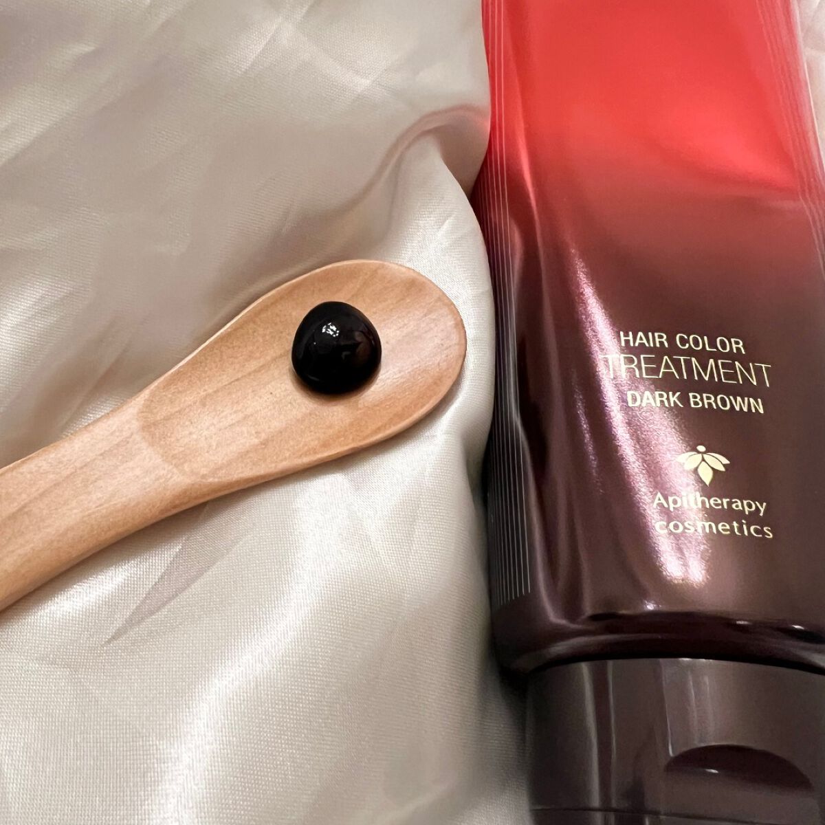 RJヘアカラートリートメント/アピセラピーコスメティクス/洗い流すヘアトリートメントを使ったクチコミ（2枚目）