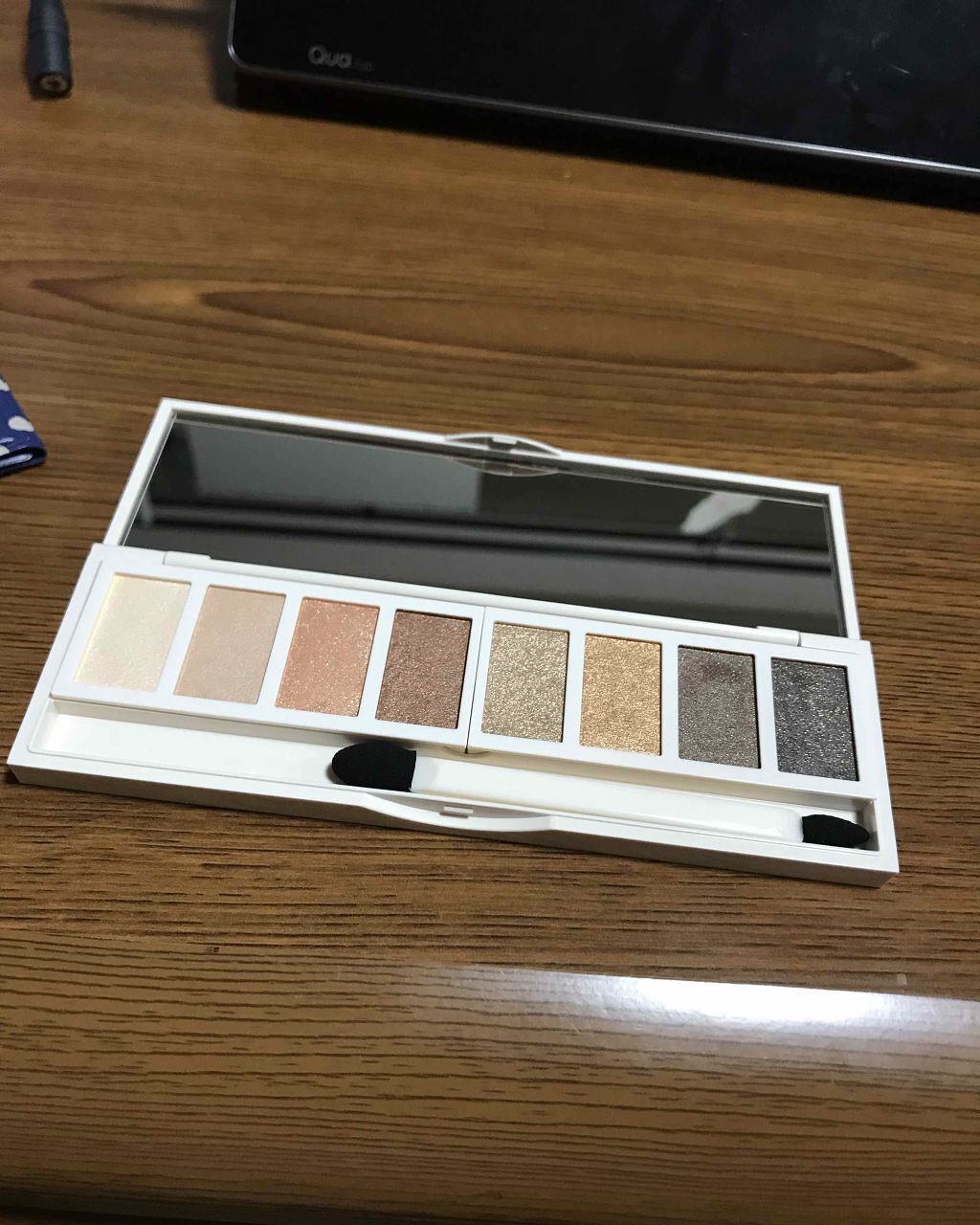 グラマラスヌード アイパレット (クリスマスコフレ 2017)/Visée/メイクアップキットを使ったクチコミ(2枚目)