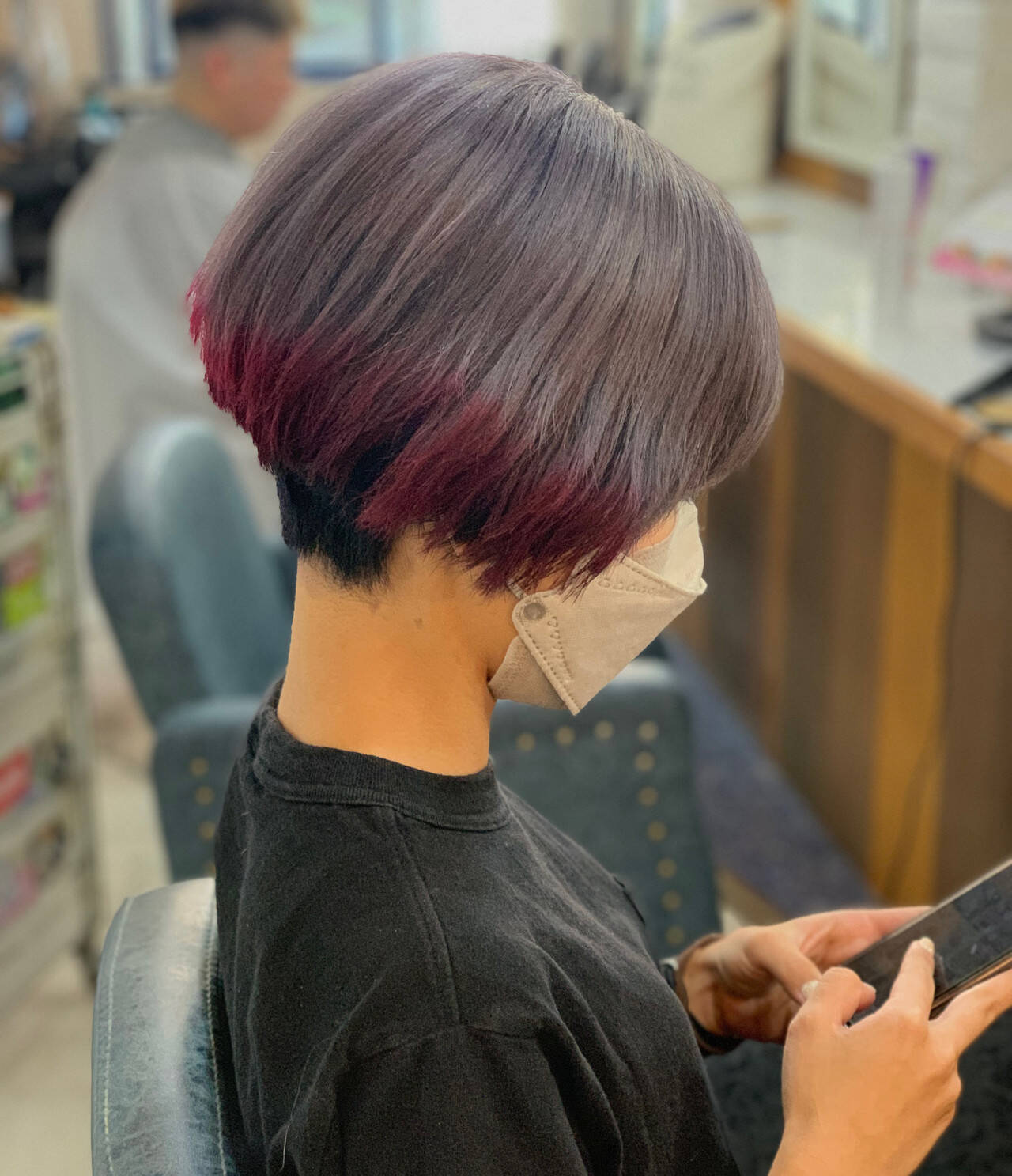 「うなじのムダ毛を処理して美人度アップ!正しいセルフでのやり方や失敗しないコツとは?」の画像(#784286)