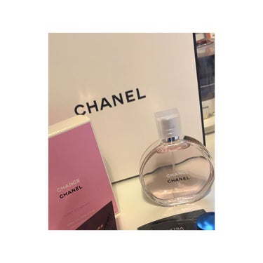 CHANEL
チャンス オー タンドゥル オードゥ トワレット
チャンス オー タンドゥル ヘア ミスト

もう大好きな香水です💕
ヘアミストはお写真でもわかるように
ガッツリ使用感(笑)めちゃ使ってま