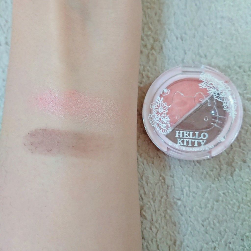 パウダーアイシャドウ ブルーミングキティ/DAISO/アイシャドウパレットを使ったクチコミ(3枚目)