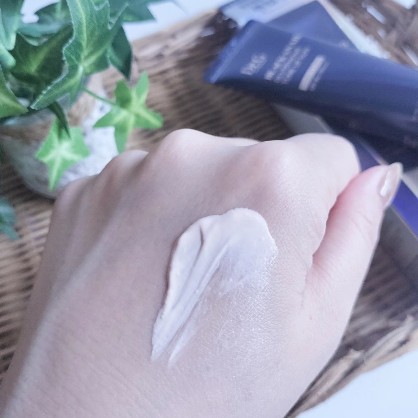 ブラックスネイルグルタチオントーンアップサン/Dr.G/日焼け止めクリームを使ったクチコミ(3枚目)