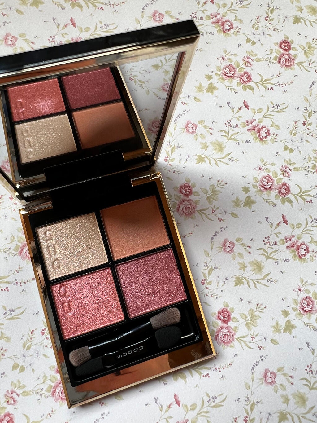 シグニチャー カラー アイズ/SUQQU/アイシャドウパレットを使ったクチコミ(2枚目)