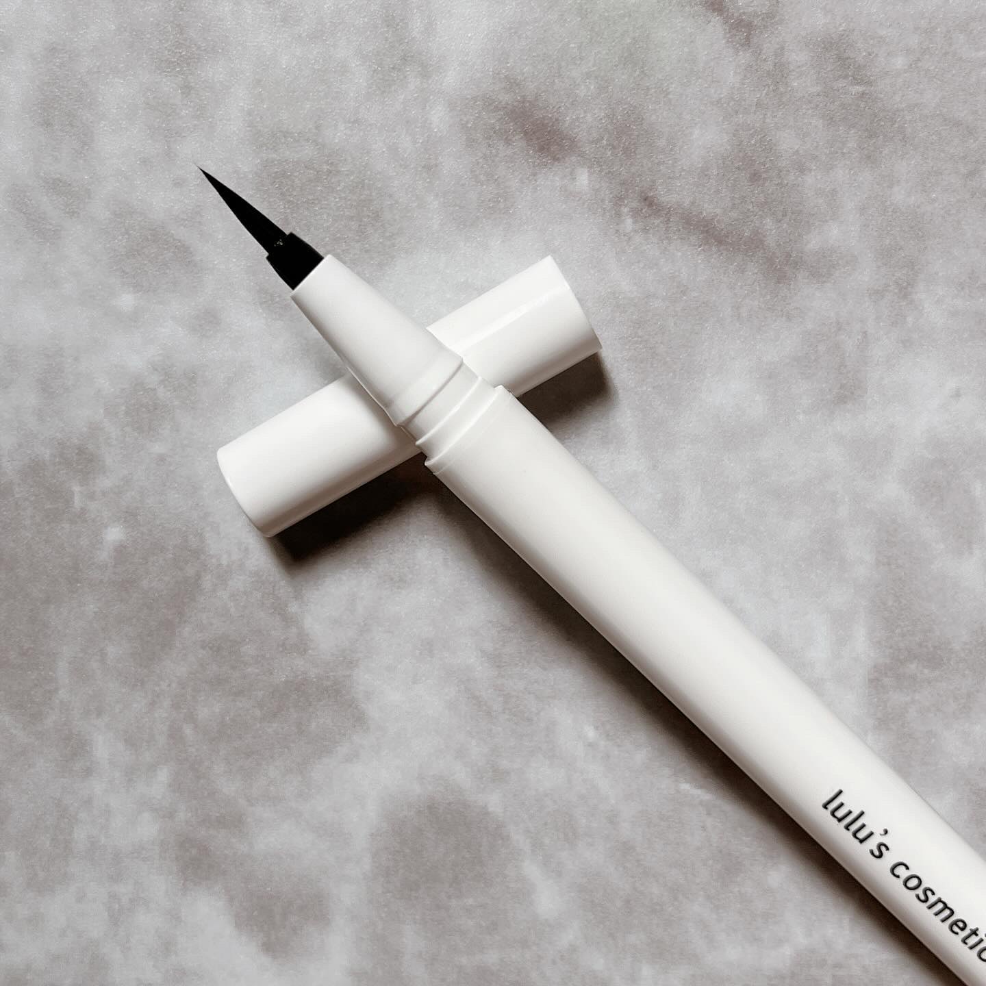 リキッドアイライナー/ルルズコスメティコ/リキッドアイライナーを使ったクチコミ（2枚目）