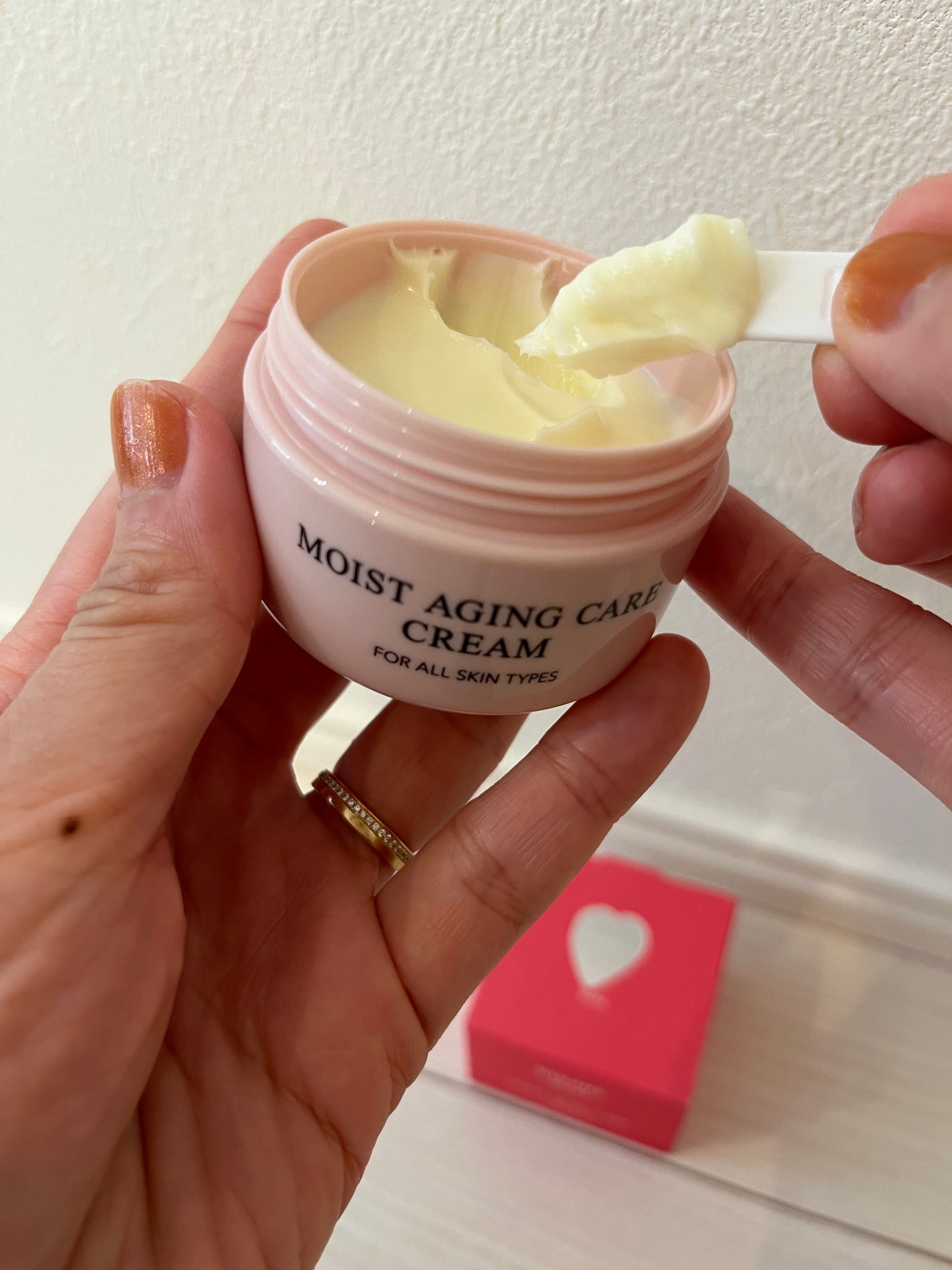 モイストエイジングケアクリーム/WHOMEE/フェイスクリームを使ったクチコミ(2枚目)