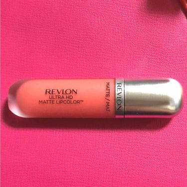 お久しぶりです🤤
今日はレブロンラッキーバッグ第2弾！

🖤#REVLON ウルトラHDマットリップカラー 08 FLIRTATION

もうやめとくれ…そういうなんかすごいカッコいい英語の名前好きだか