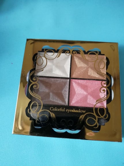 カラフルアイシャドウ/DAISO/アイシャドウパレットを使ったクチコミ(1枚目)