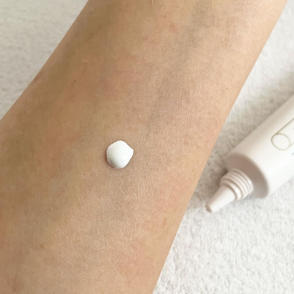 トランスフォーマートーンアップUVプライマー SPF38 PA+++/SISI/化粧下地を使ったクチコミ（2枚目）