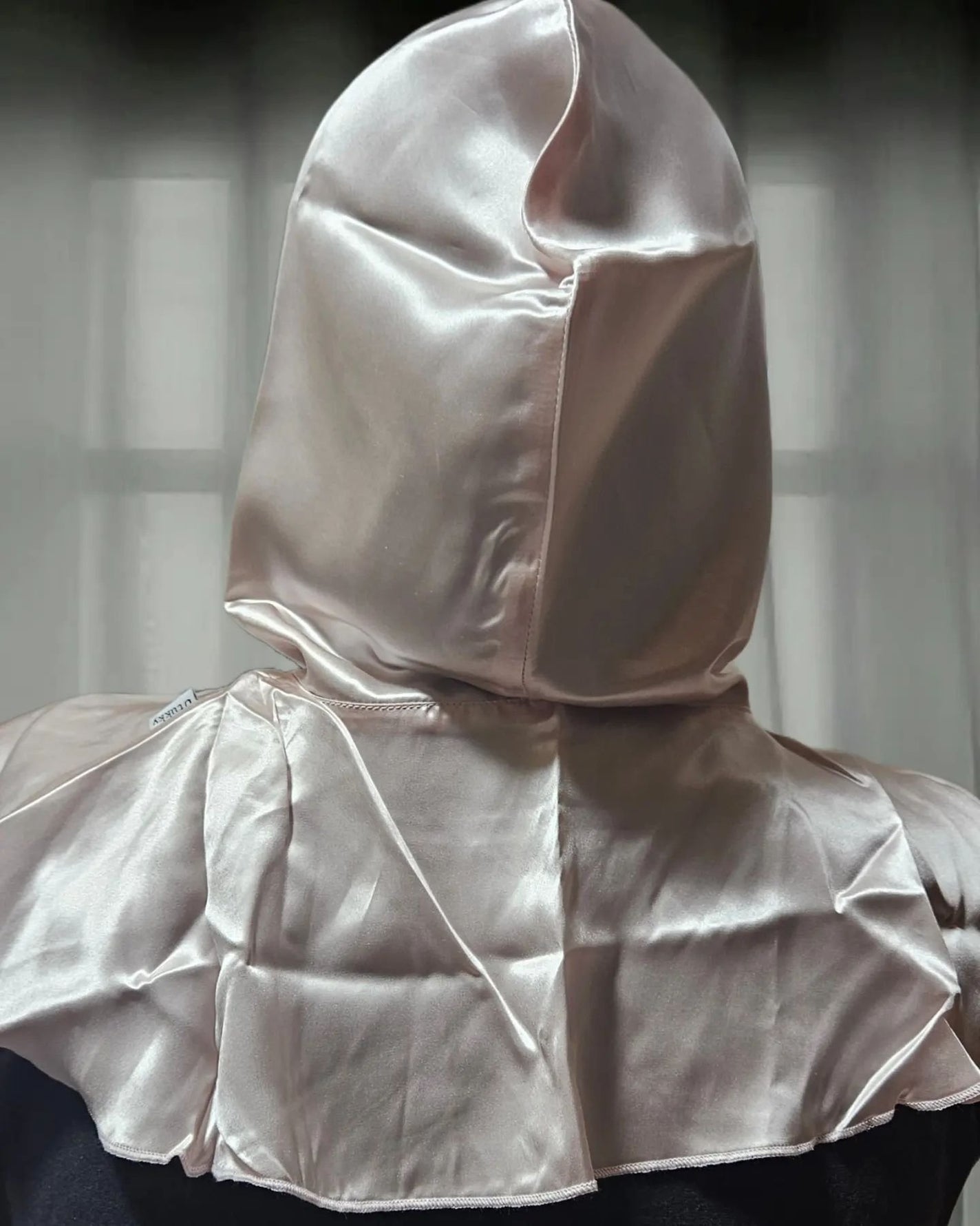 シルクナイトキャップ ナイトフーディ/Utukky/ヘアケアグッズを使ったクチコミ(3枚目)