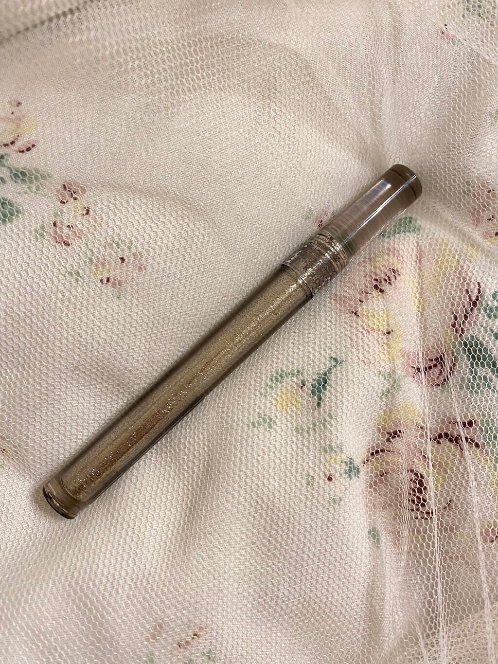 グリッターリキッドアイシャドウ/aZTK/リキッドアイシャドウを使ったクチコミ(1枚目)