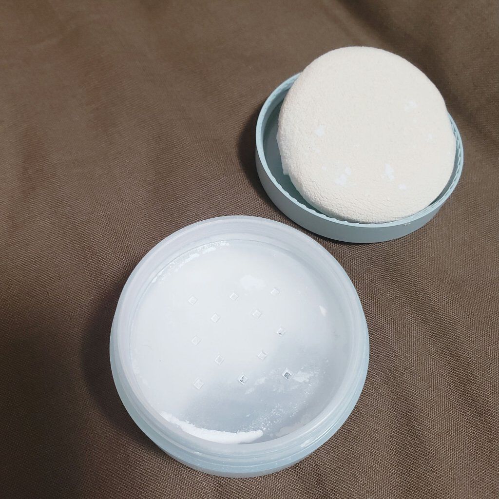 ノーセバム ミネラルパウダー N/innisfree/ルースパウダーを使ったクチコミ(2枚目)