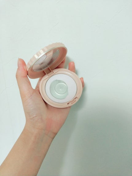 セッティング パウダー/PAUL & JOE BEAUTE/プレストパウダーを使ったクチコミ(3枚目)