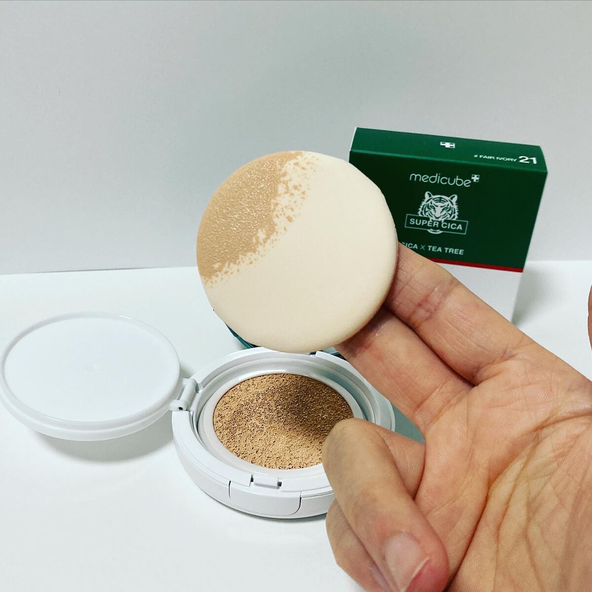 スーパーシカクッション/MEDICUBE/クッションファンデーションを使ったクチコミ(3枚目)