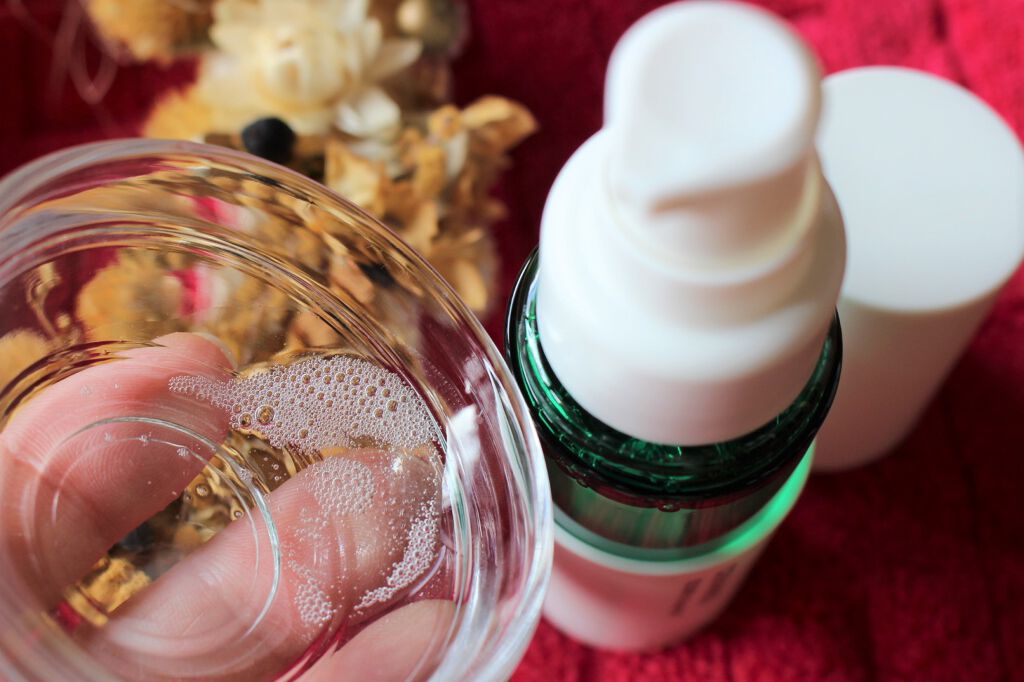 kuriko on LIPS 「アンレーベルラボCMエッセンスセラミド(50mLunlabel..」(3枚目)