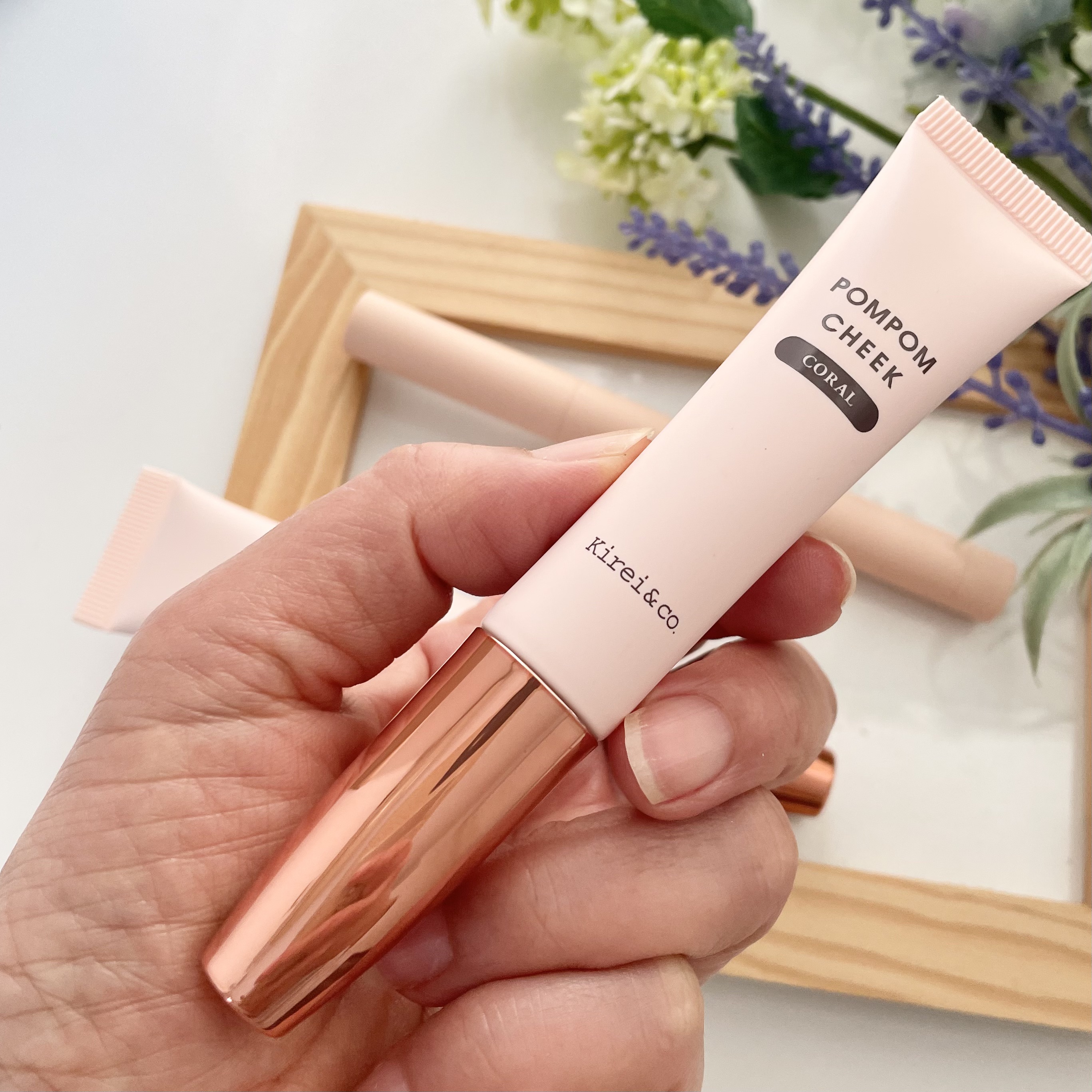 キラキラポムポムチーク L3 アプリコット/Kirei&co./リキッドチークを使ったクチコミ（2枚目）