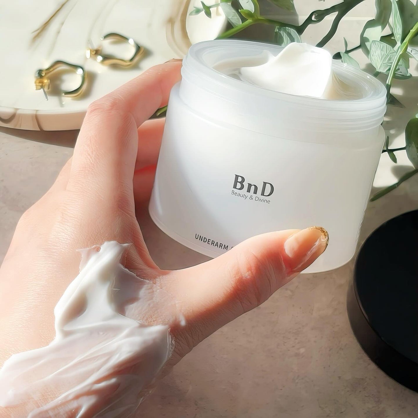 BnDアンダーアームクリーム(ボディクリーム)/BnD/デリケートゾーンケアを使ったクチコミ(4枚目)