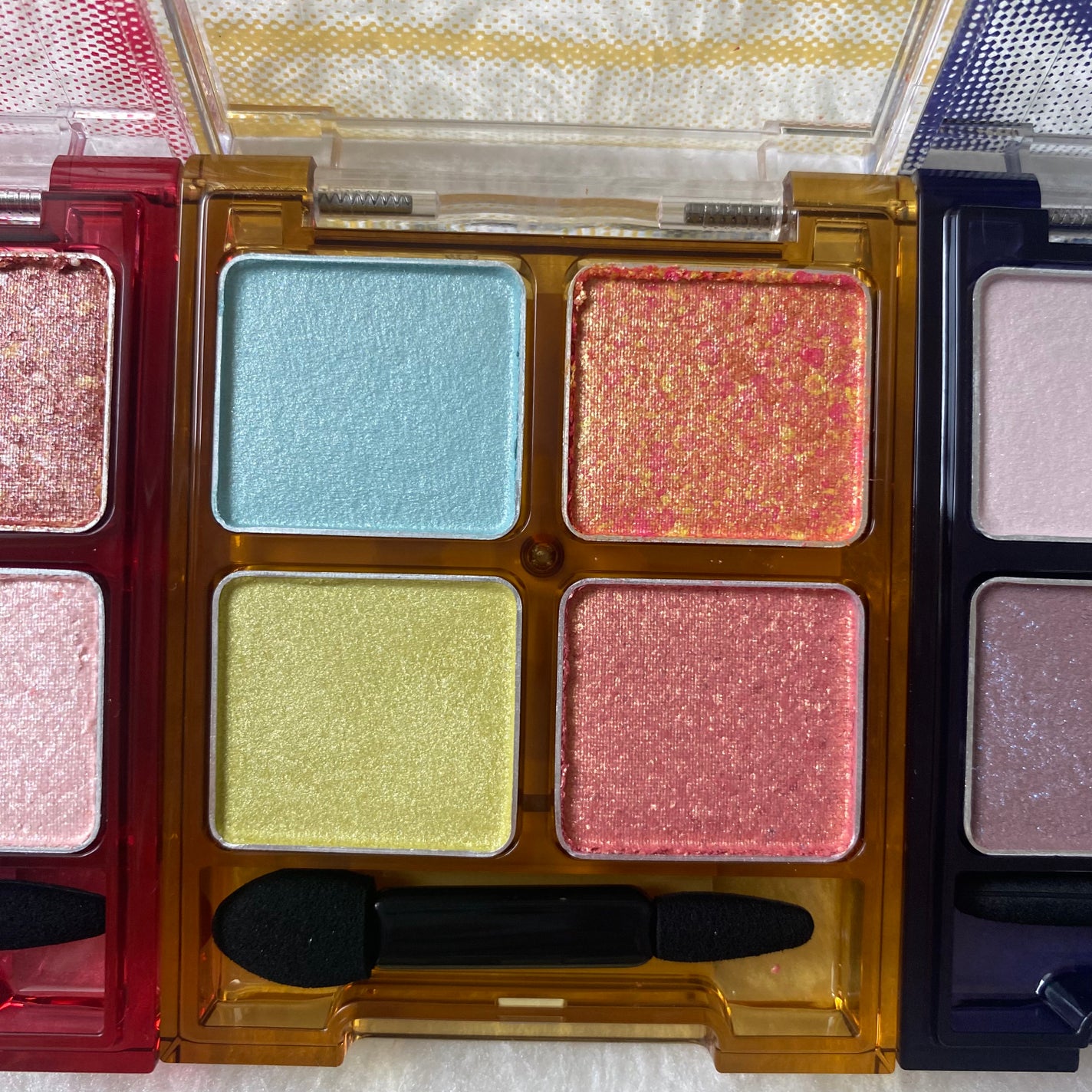 ビーチバカンスグリッターパレット/KATE/アイシャドウパレットを使ったクチコミ(5枚目)