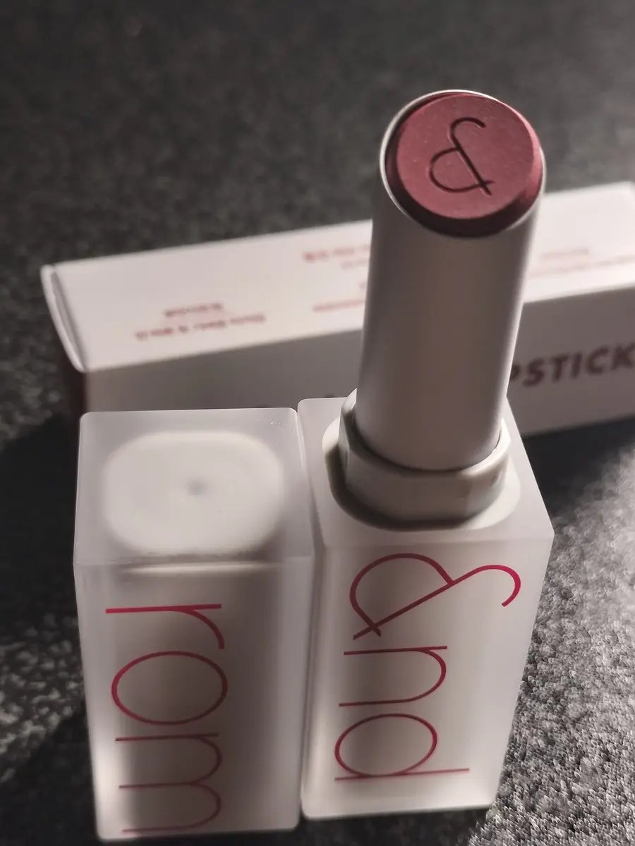 ゼロマットリップスティック 15 ミッドナイト/rom&nd/口紅を使ったクチコミ（1枚目）