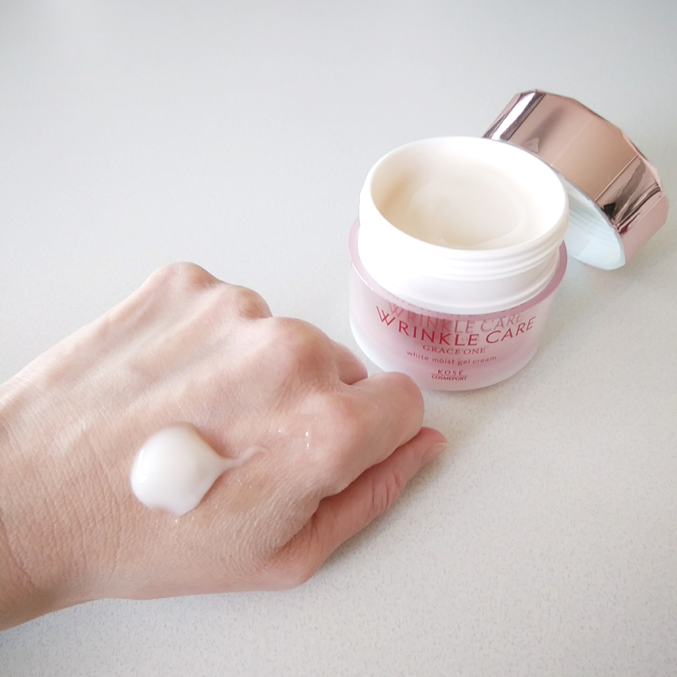 リンクルケア ホワイト モイストジェルクリーム/グレイスワン/オールインワン化粧品を使ったクチコミ（2枚目）