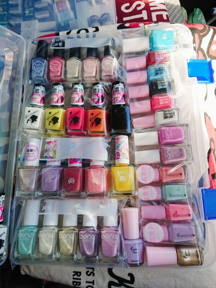 キキララ ネイル/DAISO/マニキュアを使ったクチコミ(2枚目)