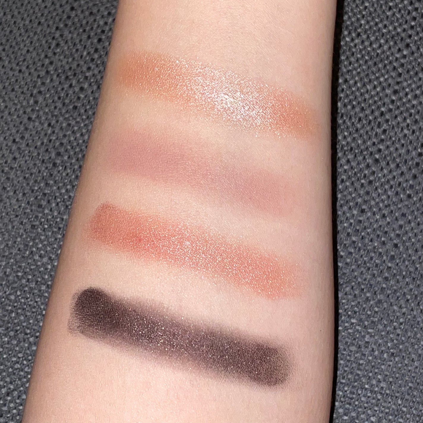 バイトサイズアイシャドウ/e.l.f. Cosmetics/アイシャドウパレットを使ったクチコミ(3枚目)