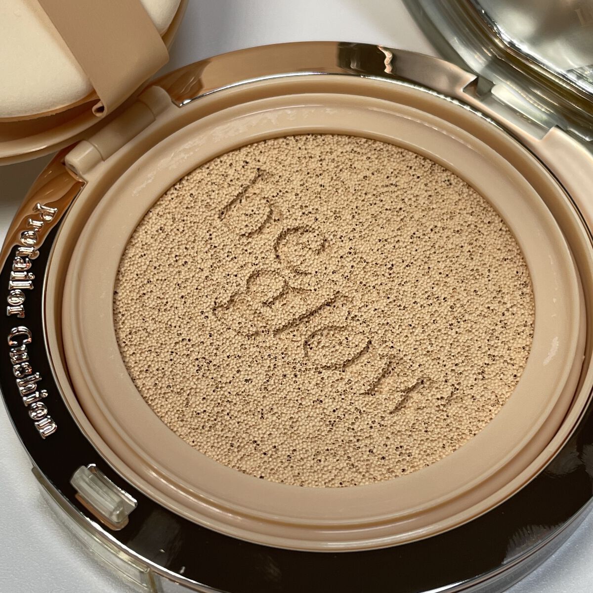 プロテーラービーグロウクッション ニュークラス/espoir/クッションファンデーションを使ったクチコミ（3枚目）