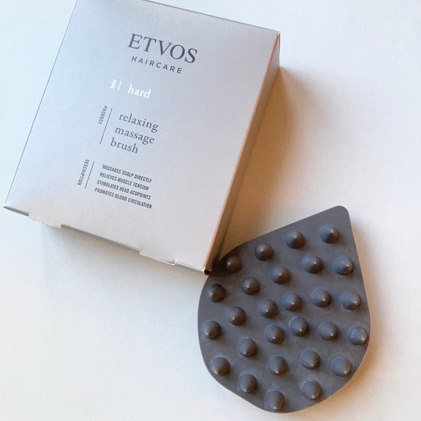 リラクシングマッサージブラシ ハード/エトヴォス/スカルプブラシを使ったクチコミ(1枚目)