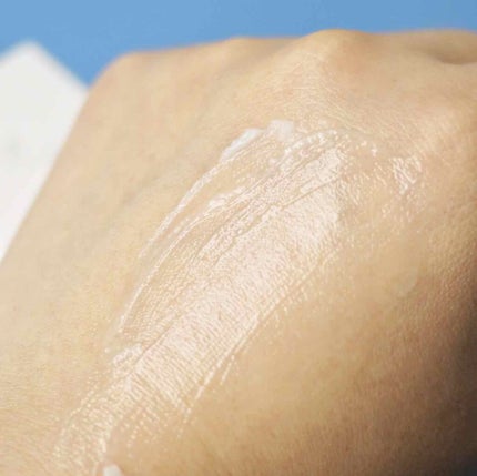 エッセンスハーブバームクリーム/MiMC/フェイスバームを使ったクチコミ(4枚目)